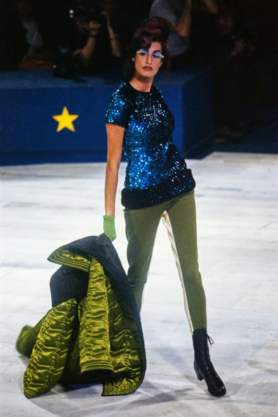 Look 28